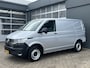 Volkswagen Transporter 2.0 TDI L1H1 4Motion 4x4 Airco Cruise controle Trekhaak 2500kg trekgewicht Telefoonverbinding Apple carplay Navigatiesysteem Parkeersensoren Achter Euro 6 1e eigenaar Dealer onderhouden