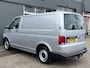 Volkswagen Transporter 2.0 TDI L1H1 4Motion 4x4 Airco Cruise controle Trekhaak 2500kg trekgewicht Telefoonverbinding Apple carplay Navigatiesysteem Parkeersensoren Achter Euro 6 1e eigenaar Dealer onderhouden
