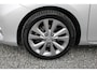 Toyota Auris 1.8 Hybrid Dynamic Automaat, Panoramadak, Achteruitrijcamera, All-Seasons, Dealeronderhouden