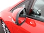 Ford Fiesta 1.0 EcoBoost ST-Line carplay, bluetooth, airco, cruise control, spoiler, bandenspanningscontrolesysteem, boordcomputer, brake assist system, hill hold functie, buitenspiegels elektrisch verstel- en verwarmbaar, e Super mooi rood, met alle functies erop die je wilt hebben voor deze mooie ST-line. De functies, zoals carplay, navigatie, airco en cruisecontrol.