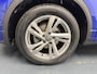 Volkswagen T-Roc 1.5 TSi DSG R-Line Navigatie-Adapt.Cr.contr-Camera-Carplay-Clima-Parkeersensoren-Lm17''velgen