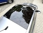 Peugeot 208 100 Pk Benzine ** Automaat ** Luxe Allure * Navigatie * Trekhaak * Panoramadak * 3-D Dashboard * Keyless Start Button * 1/2 Leder Interieur * L.M. Velgen * Vingerhoets; Vierde Generatie Eersteklas Service. Al meer dan 100 jaar een begrip in de Brabantse Kempen.