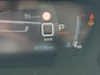 Peugeot 208 100 Pk Benzine ** Automaat ** Luxe Allure * Navigatie * Trekhaak * Panoramadak * 3-D Dashboard * Keyless Start Button * 1/2 Leder Interieur * L.M. Velgen * Vingerhoets; Vierde Generatie Eersteklas Service. Al meer dan 100 jaar een begrip in de Brabantse Kempen.