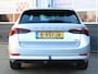 Skoda Octavia Combi 1.0 e-TSI 110PK Automaat Business Edition /NAVI/17'LM/PDC/LED/Keyless/Lane assist/Trekhaak/DAB+/Cruise control/NAP! 1e eig!
