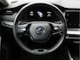 Skoda Octavia Combi 1.0 e-TSI 110PK Automaat Business Edition /NAVI/17'LM/PDC/LED/Keyless/Lane assist/Trekhaak/DAB+/Cruise control/NAP! 1e eig!