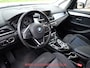 BMW 2-Serie Active Tourer 220i M Sport / PANODAK / TREKHAAK / SPORTSTOELEN / NAVI / CRUISE