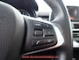 BMW 2-Serie Active Tourer 220i M Sport / PANODAK / TREKHAAK / SPORTSTOELEN / NAVI / CRUISE