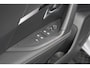Peugeot 2008 PureTech 130 EAT8 Allure | Allseason banden | 360 Camera | Dodehoekdetectie | Apple Carplay | Stoelverwarming
