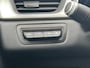 Renault Captur 1.6 E-Tech Plug-in Hybrid 160 Intens | Hoge Zit | Trekhaak | Navigatie | Camera | Dealer Onderhouden |