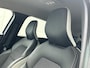 Renault Captur 1.6 E-Tech Plug-in Hybrid 160 Intens | Hoge Zit | Trekhaak | Navigatie | Camera | Dealer Onderhouden |