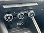 Renault Captur 1.6 E-Tech Plug-in Hybrid 160 Intens | Hoge Zit | Trekhaak | Navigatie | Camera | Dealer Onderhouden |