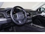 Volvo XC90 T8 Recharge AWD Inscription - Luchtvering - Panorama/schuifdak - IntelliSafe Assist & Surround - 360º Camera - Harman/Kardon audio - Adaptieve LED koplampen - Verwarmde voorstoelen, stuur & achterbank - Parkeersensoren voor & achter - Elektr. bedienb. voorstoelen met geheugen - Head up display - Draadloze tel. lader - Standkachel - Extra getint glas - Inklapbare trekhaak - 20' LMV
