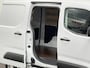 Peugeot Partner 1.5 BlueHDi 130PK L1 Automaat Airco Cruise Control Apple Carplay/ Android Auto Trekhaak Blindspot Rondomzicht camera volledig digitaal instrumentenpaneel