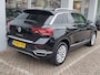 Volkswagen T-Roc 1.5 TSI STYLE AUTOMAAT Trekhaak | Stoelverwarming | Adaptive Cruise