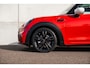 MINI Cooper 1.5 JCW Trim | Pano Dak | Navi Prof | Stoel-/stuurverw | 17"