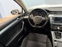 Volkswagen Passat 1.8 TSI Highline Airco ECC | LED | Parkeer Sensoren | Adaptive Cruise | Navigatie | Isofix