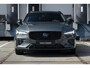 Volvo V60 T8 Automaat Plug-in hybrid AWD Plus Dark |Performance Edition| Black Edition logos | Exterior Styling kit met uitdempers | 20"Lichtmetalen velgen| Parkeercamera achter | Google Services|Premium Audio by Harman en Kardon| Interieur Voorverwarming| Adaptieve Cruise Control| Blind Spot