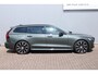 Volvo V60 T8 Automaat Plug-in hybrid AWD Plus Dark |Performance Edition| Black Edition logos | Exterior Styling kit met uitdempers | 20"Lichtmetalen velgen| Parkeercamera achter | Google Services|Premium Audio by Harman en Kardon| Interieur Voorverwarming| Adaptieve Cruise Control| Blind Spot