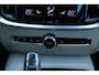 Volvo V60 2.0 T8 Twin Engine AWD Inscription|Pano|Stoelverwarming|