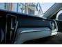 Volvo V60 2.0 T8 Twin Engine AWD Inscription|Pano|Stoelverwarming|