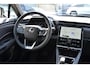 Lexus LBX 2WD STOELVERW STUURVERW PARK-SENSOR BLIND-SPOT CARPLAY LENDESTEUN