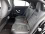 Mercedes-Benz A-klasse 180 AMG line | Night pakket | Panorama schuifdak | Parkeerpakket met achteruitrijcamera | Spiegelpakket | Inclusief 12 Maanden Garantie.