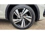 Volkswagen T-Roc 1.5 TSI 150pk 7-DSG R-Line Edition - Carplay - Camera - IQ Light - Virtual Cockpit - Stoel/Stuur verw.