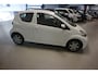 Toyota Aygo 1.0-12V Comfort / AIRCO / WHITE PACK / NAP KM STAND / APK 2027 ! ! !