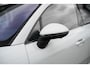 Porsche Macan 4 100 kWh Ijsgrijs | Luchtvering | Head-Up Display | 18- Voudige Stoelen | Panoramadak | Passengerdisplay | Trekhaak | Bose Audio | Innodrive