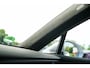 Porsche Macan 4 100 kWh Ijsgrijs | Luchtvering | Head-Up Display | 18- Voudige Stoelen | Panoramadak | Passengerdisplay | Trekhaak | Bose Audio | Innodrive