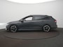 Volkswagen Golf Variant 1.5 eTSI R-Line Edition Automaat - IQ light - Navigatie - Achterklep elektrisch - Trekhaak - Stoelverwarming - ACC - Camera