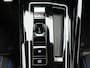 Volkswagen Golf Variant 1.5 eTSI R-Line Edition Automaat - IQ light - Navigatie - Achterklep elektrisch - Trekhaak - Stoelverwarming - ACC - Camera