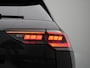 Volkswagen Golf Variant 1.5 eTSI R-Line Edition Automaat - IQ light - Navigatie - Achterklep elektrisch - Trekhaak - Stoelverwarming - ACC - Camera