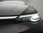 Volkswagen Golf Variant 1.5 eTSI R-Line Edition Automaat - IQ light - Navigatie - Achterklep elektrisch - Trekhaak - Stoelverwarming - ACC - Camera