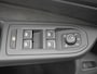 Volkswagen Golf Variant 1.5 eTSI R-Line Edition Automaat - IQ light - Navigatie - Achterklep elektrisch - Trekhaak - Stoelverwarming - ACC - Camera