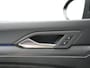 Volkswagen Golf Variant 1.5 eTSI R-Line Edition Automaat - IQ light - Navigatie - Achterklep elektrisch - Trekhaak - Stoelverwarming - ACC - Camera