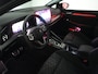Volkswagen Golf Variant 1.5 eTSI R-Line Edition Automaat - IQ light - Navigatie - Achterklep elektrisch - Trekhaak - Stoelverwarming - ACC - Camera