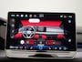 Volkswagen Golf Variant 1.5 eTSI R-Line Edition Automaat - IQ light - Navigatie - Achterklep elektrisch - Trekhaak - Stoelverwarming - ACC - Camera