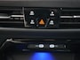 Volkswagen Golf Variant 1.5 eTSI R-Line Edition Automaat - IQ light - Navigatie - Achterklep elektrisch - Trekhaak - Stoelverwarming - ACC - Camera