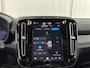 Volvo XC40 Recharge Plus [ 3-Fase-11kW ] {SOH-90%} (INCL-BTW) *HEATPUMP | ADAPTIVE-CRUISE | FULL-LED | BLINDSPOT | HEATED-SPORTSEATS | KEYLESS | DIGI-COCKPIT | CAMERA | PRIVACY-GLASS | ECC | TOWBAR | PDC | 19''ALU*