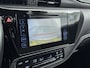 Toyota Auris Touring Sports 1.8 Hybrid Executive Go | PDC voor en achter | Navigatie | Stoelverwarming |