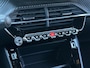 Peugeot e-2008 EV Active Pack 50 kWh Navigatie | Parkeersensoren | All Season | Carplay |