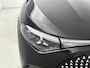 Mercedes-Benz CLA Shooting Brake 250+ Business Solution Luxury 85 kWh | Premium Pakket | Winterpakket | Warmtewerend, donkergetint glas | Massagefunctie | Sierdelen in bruin eikenhout met aluminium lijnen | Vast panoramadak |