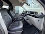 Volkswagen Transporter 2.0 TDI 150PK Automaat Bulli Edition L1H1 GB / Dubbele schuifdeur / Navi / Leder / Carplay / Adaptieve Cruise / Licht metaal