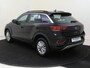 Volkswagen T-Roc 1.5 TSI Life | Parkeerassistent | Stoelverwarming | CarPlay | Elektrisch inklapbare buitenspiegels | Parkeersensoren | Adaptieve cruise control | Climate control |