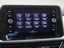 Volkswagen T-Roc 1.5 TSI Life | Parkeerassistent | Stoelverwarming | CarPlay | Elektrisch inklapbare buitenspiegels | Parkeersensoren | Adaptieve cruise control | Climate control |