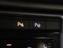 Volkswagen T-Roc 1.5 TSI Life | Parkeerassistent | Stoelverwarming | CarPlay | Elektrisch inklapbare buitenspiegels | Parkeersensoren | Adaptieve cruise control | Climate control |