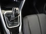 Volkswagen T-Roc 1.5 TSI Life | Parkeerassistent | Stoelverwarming | CarPlay | Elektrisch inklapbare buitenspiegels | Parkeersensoren | Adaptieve cruise control | Climate control |