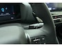 Citroën C4 1.2 Hybrid 145pk Collection Verwarmde Voorruit l Stoelverwarming l Full-LED l TomTom Navigatie l Wireless Apple Carplay & Android Auto l Camera l Parkeersensoren l Lichtmetalen Velgen l Climate Control l Adaptive Cruise Control
