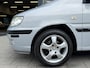 Hyundai Matrix 1.6i Dynamic - Airco I Sport velgen I PDC I Comfort pakket I Dakrail I APK 2027